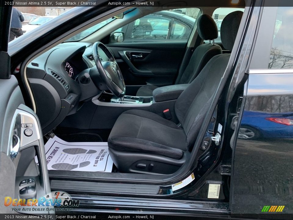 2013 Nissan Altima 2.5 SV Super Black / Charcoal Photo #10