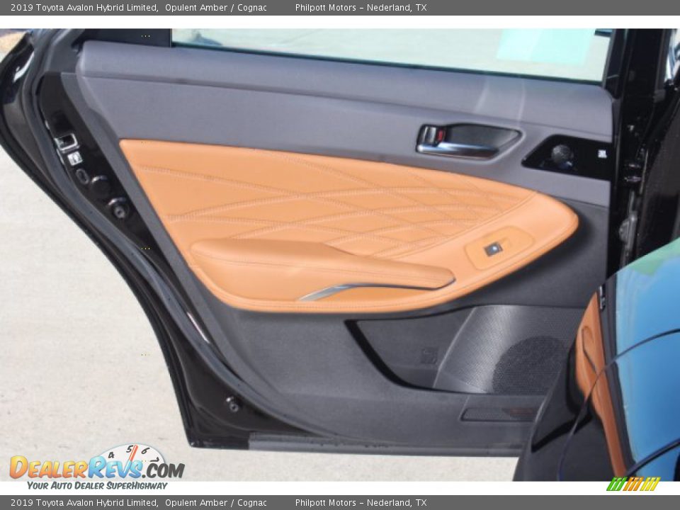 2019 Toyota Avalon Hybrid Limited Opulent Amber / Cognac Photo #17