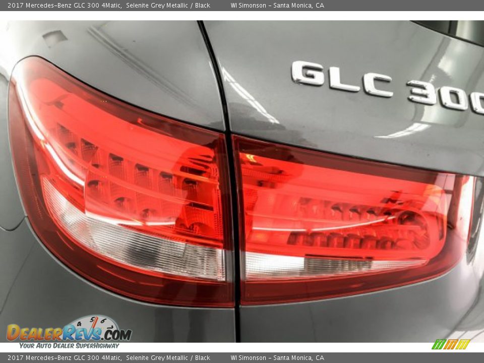 2017 Mercedes-Benz GLC 300 4Matic Selenite Grey Metallic / Black Photo #27