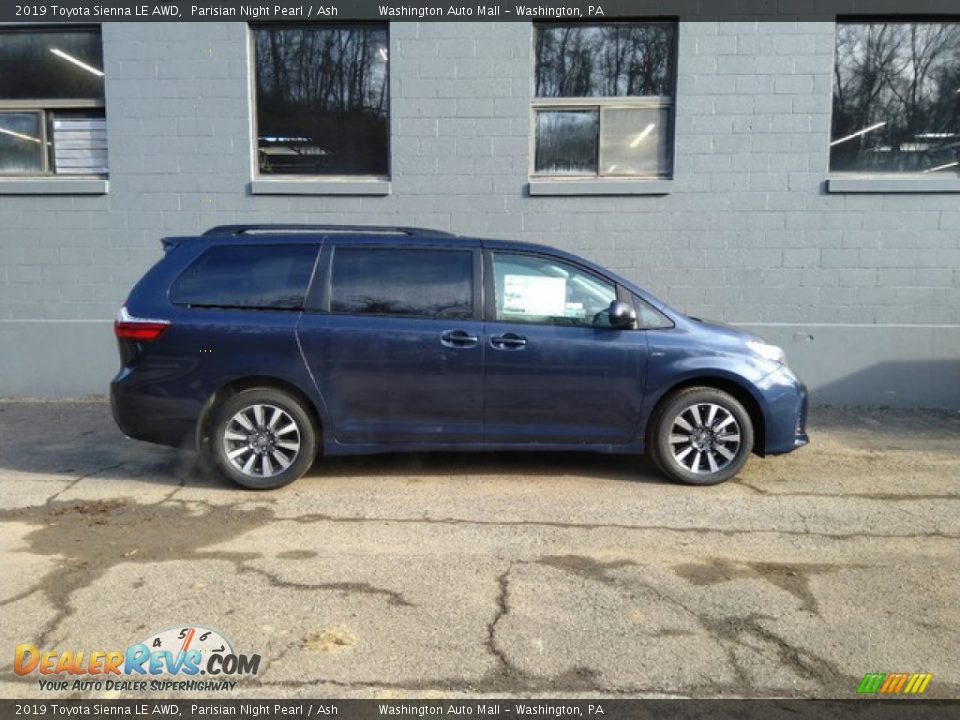 2019 Toyota Sienna LE AWD Parisian Night Pearl / Ash Photo #2