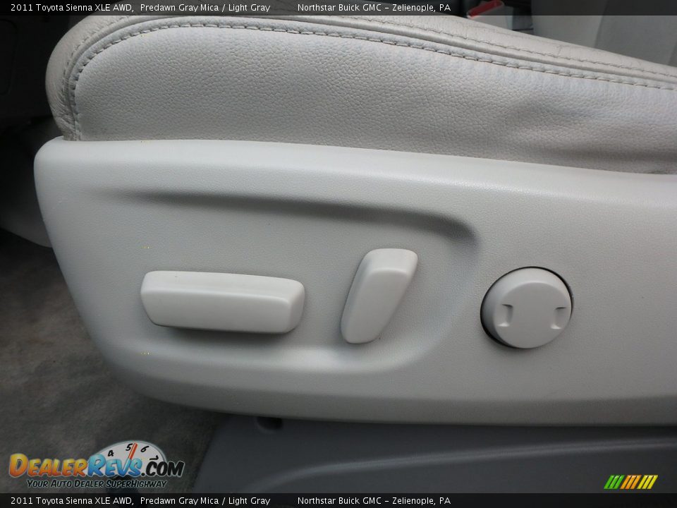 2011 Toyota Sienna XLE AWD Predawn Gray Mica / Light Gray Photo #21