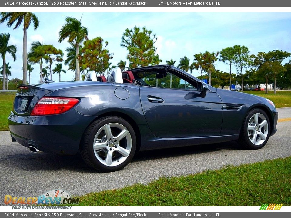 2014 Mercedes-Benz SLK 250 Roadster Steel Grey Metallic / Bengal Red/Black Photo #23