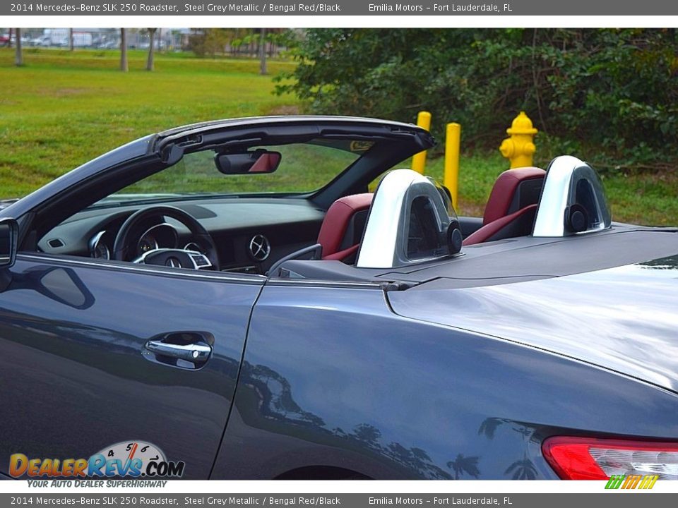 2014 Mercedes-Benz SLK 250 Roadster Steel Grey Metallic / Bengal Red/Black Photo #27