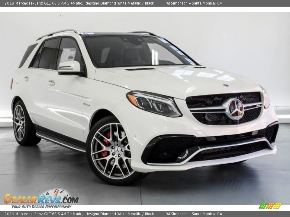 Front 3/4 View of 2019 Mercedes-Benz GLE 63 S AMG 4Matic Photo #12