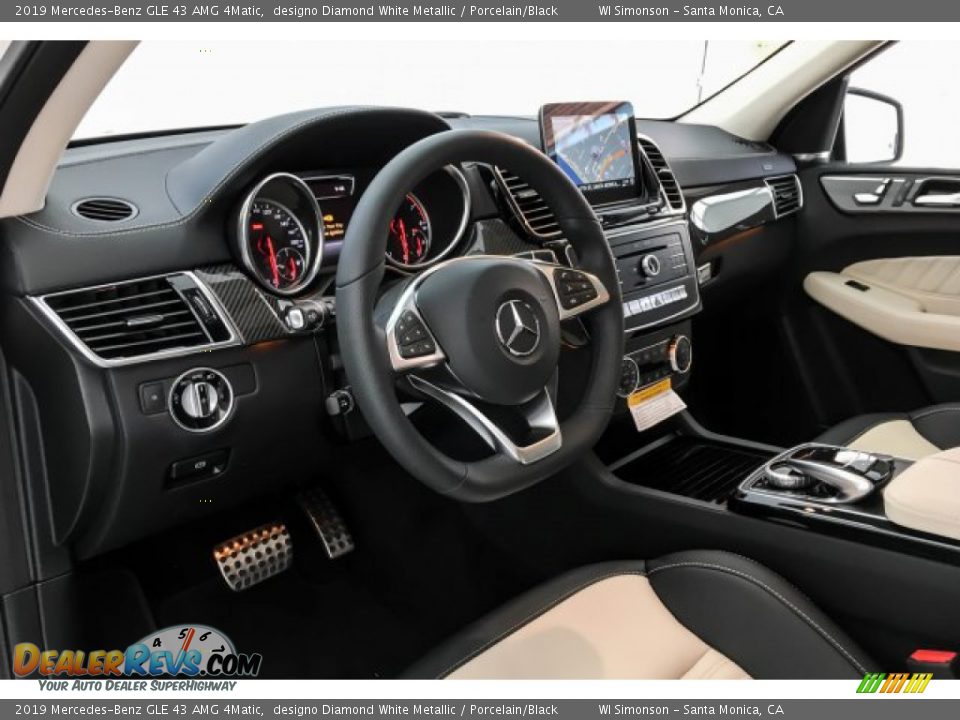 2019 Mercedes-Benz GLE 43 AMG 4Matic designo Diamond White Metallic / Porcelain/Black Photo #4