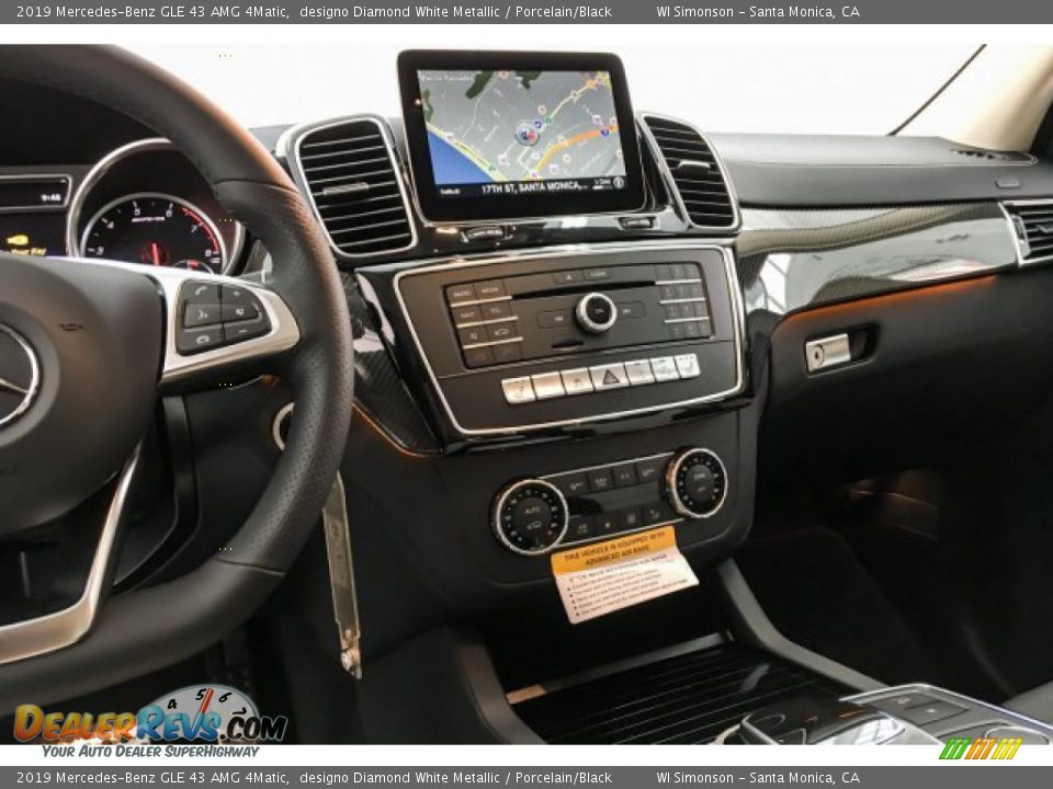 2019 Mercedes-Benz GLE 43 AMG 4Matic designo Diamond White Metallic / Porcelain/Black Photo #6