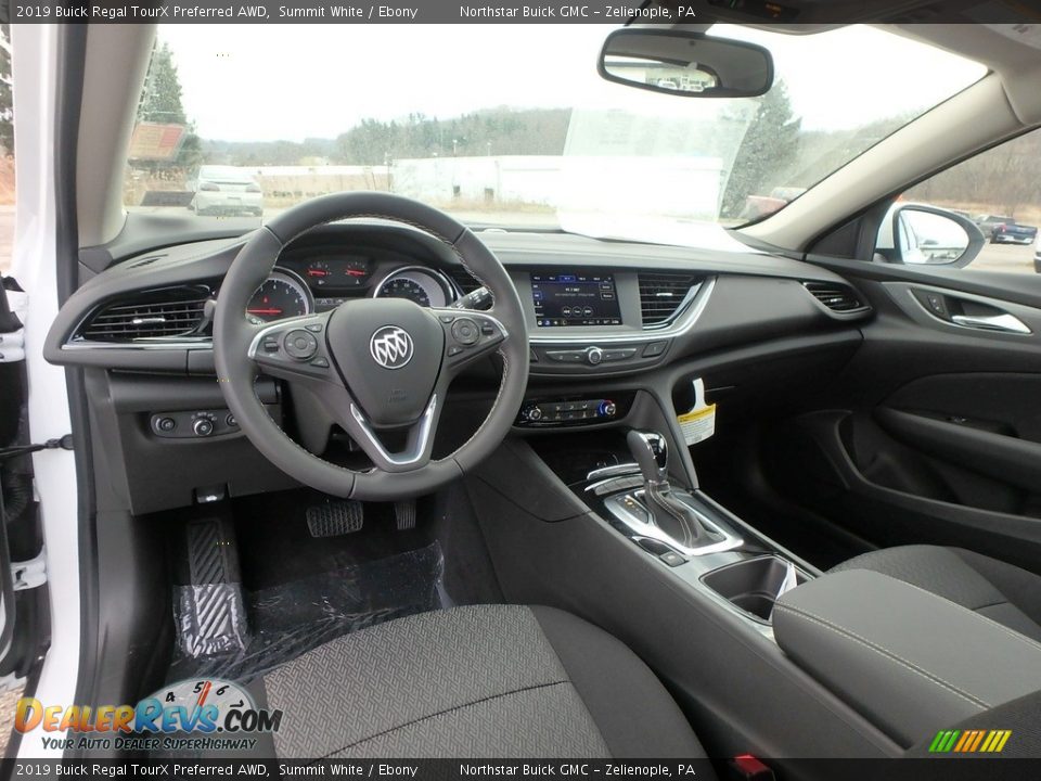 Ebony Interior - 2019 Buick Regal TourX Preferred AWD Photo #13