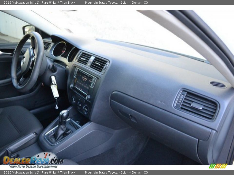 2016 Volkswagen Jetta S Pure White / Titan Black Photo #16