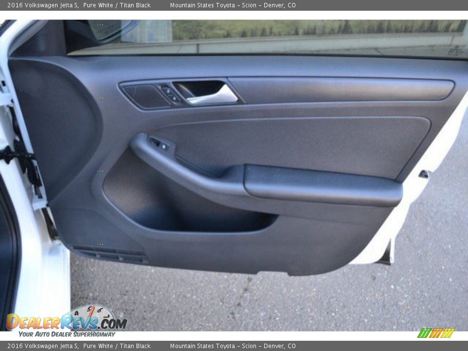 2016 Volkswagen Jetta S Pure White / Titan Black Photo #25