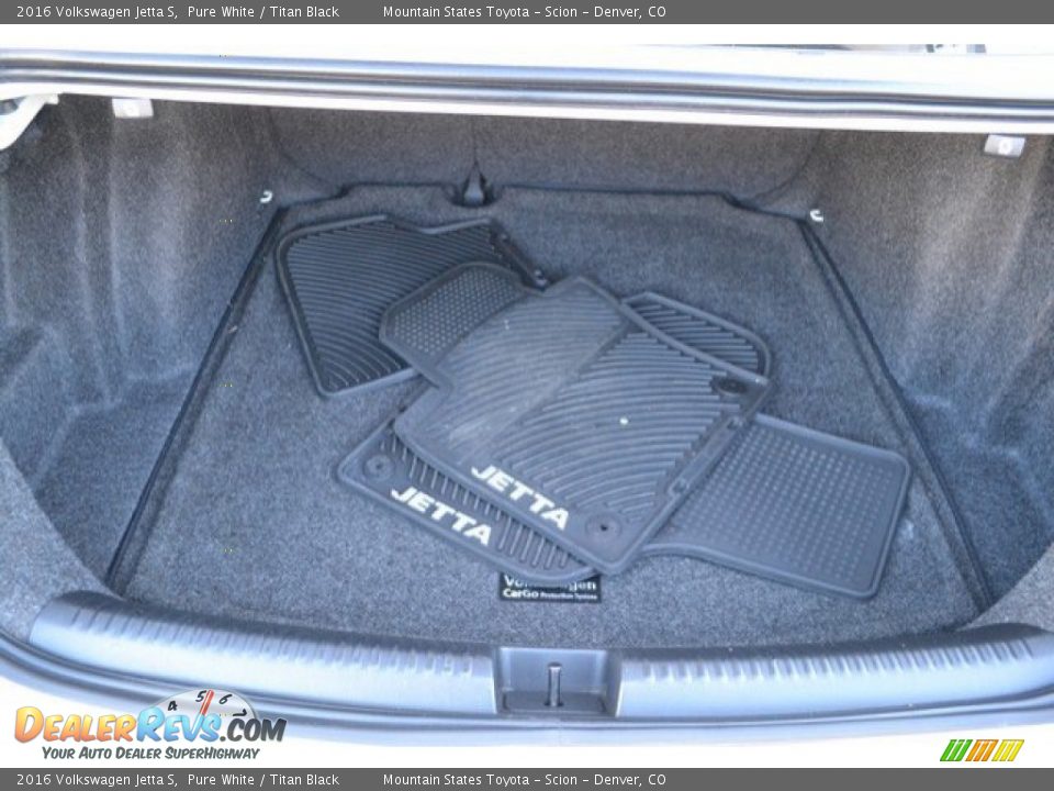 2016 Volkswagen Jetta S Pure White / Titan Black Photo #26