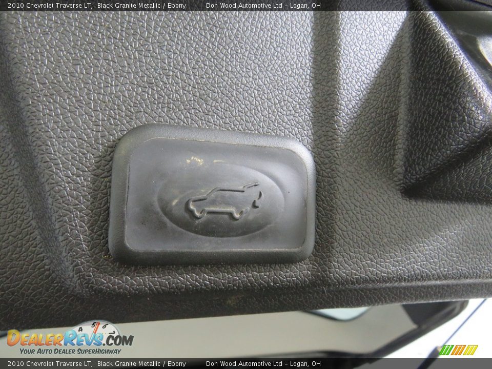 2010 Chevrolet Traverse LT Black Granite Metallic / Ebony Photo #18