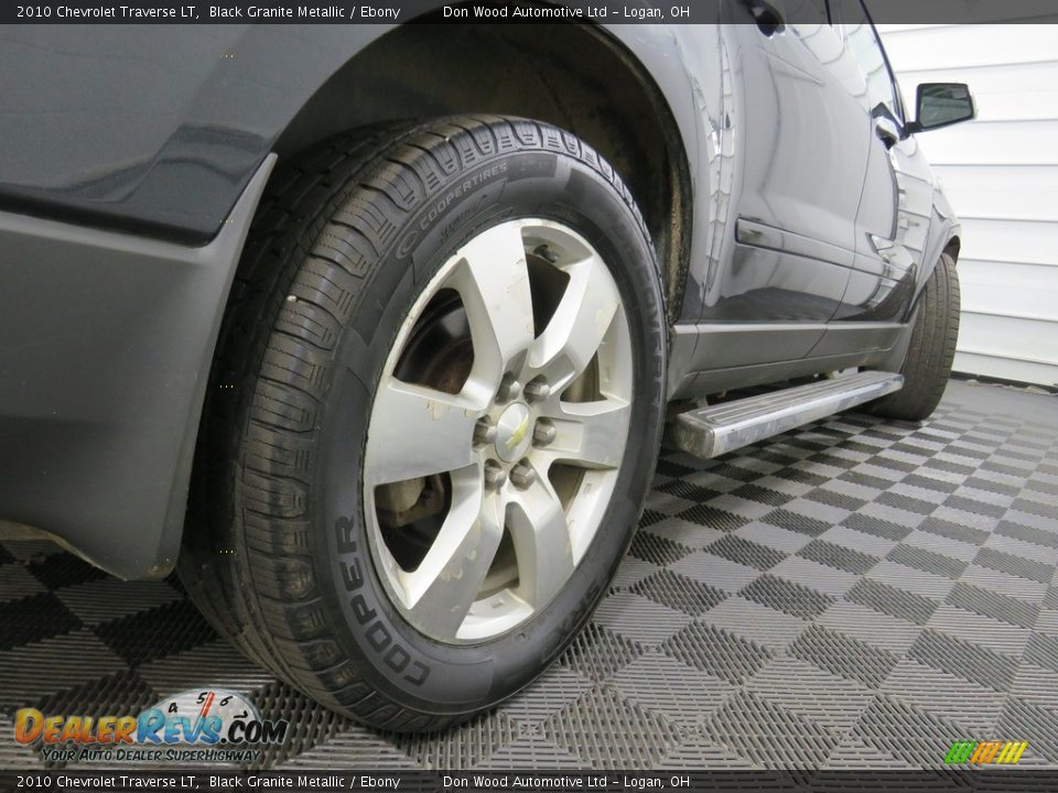2010 Chevrolet Traverse LT Black Granite Metallic / Ebony Photo #20