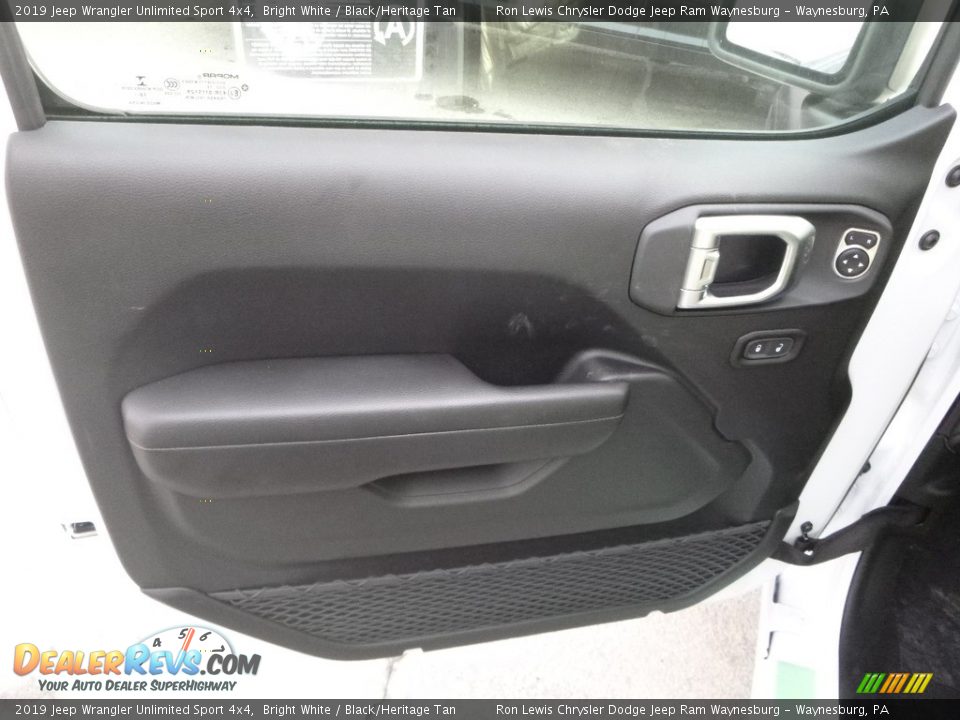 2019 Jeep Wrangler Unlimited Sport 4x4 Bright White / Black/Heritage Tan Photo #13