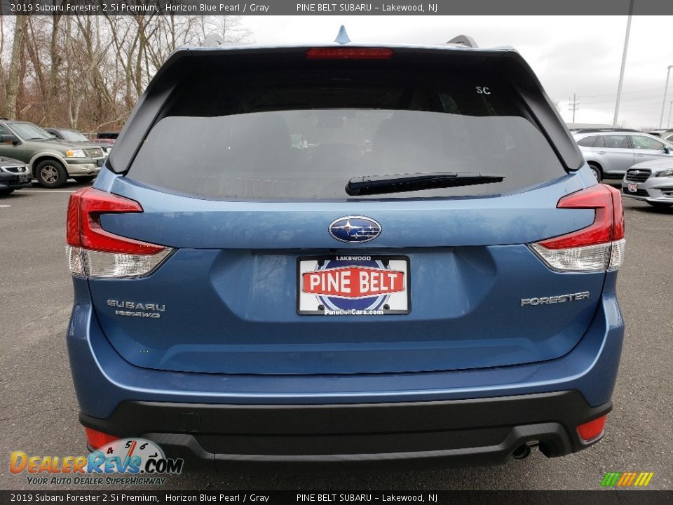 2019 Subaru Forester 2.5i Premium Horizon Blue Pearl / Gray Photo #5