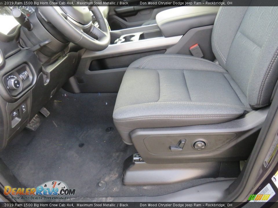 2019 Ram 1500 Big Horn Crew Cab 4x4 Maximum Steel Metallic / Black Photo #12