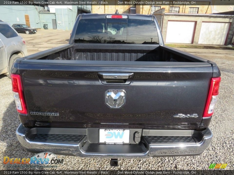 2019 Ram 1500 Big Horn Crew Cab 4x4 Maximum Steel Metallic / Black Photo #17