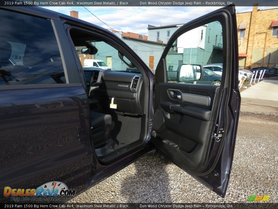 2019 Ram 1500 Big Horn Crew Cab 4x4 Maximum Steel Metallic / Black Photo #25