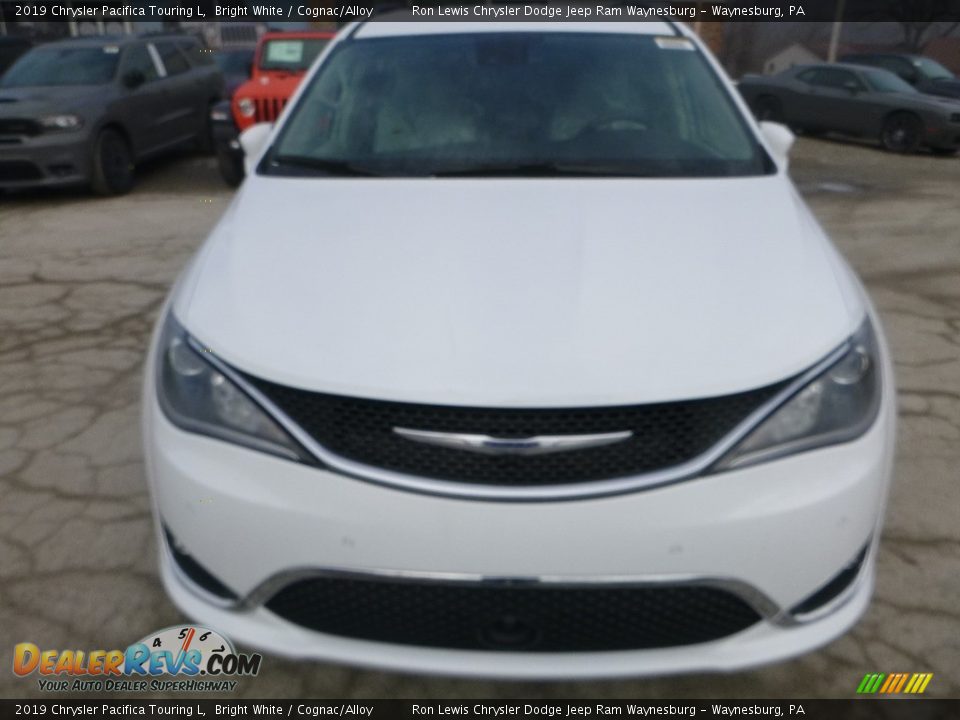 2019 Chrysler Pacifica Touring L Bright White / Cognac/Alloy Photo #8