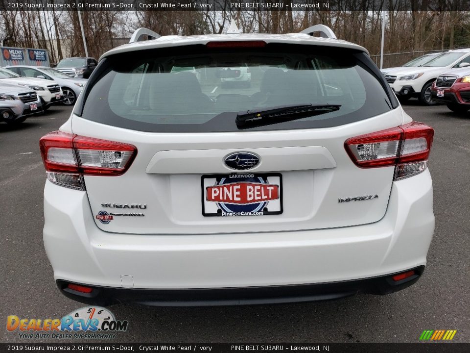 2019 Subaru Impreza 2.0i Premium 5-Door Crystal White Pearl / Ivory Photo #5