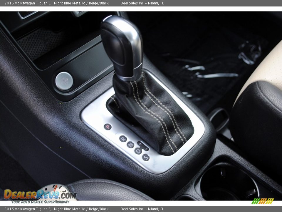 2016 Volkswagen Tiguan S Night Blue Metallic / Beige/Black Photo #15