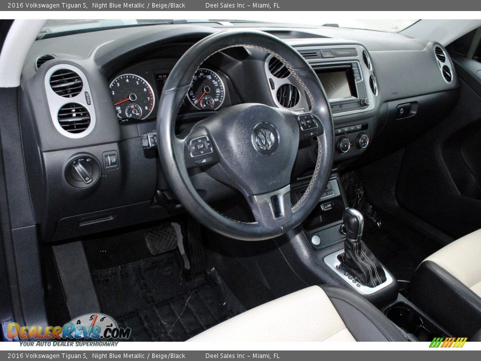2016 Volkswagen Tiguan S Night Blue Metallic / Beige/Black Photo #16