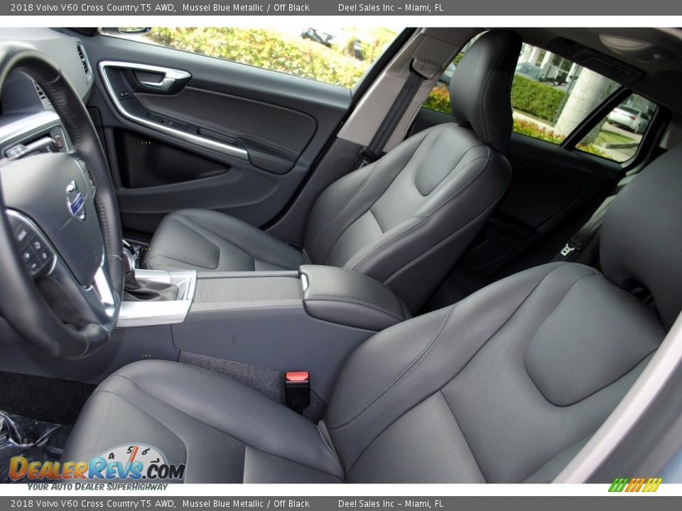 2018 Volvo V60 Cross Country T5 AWD Mussel Blue Metallic / Off Black Photo #15