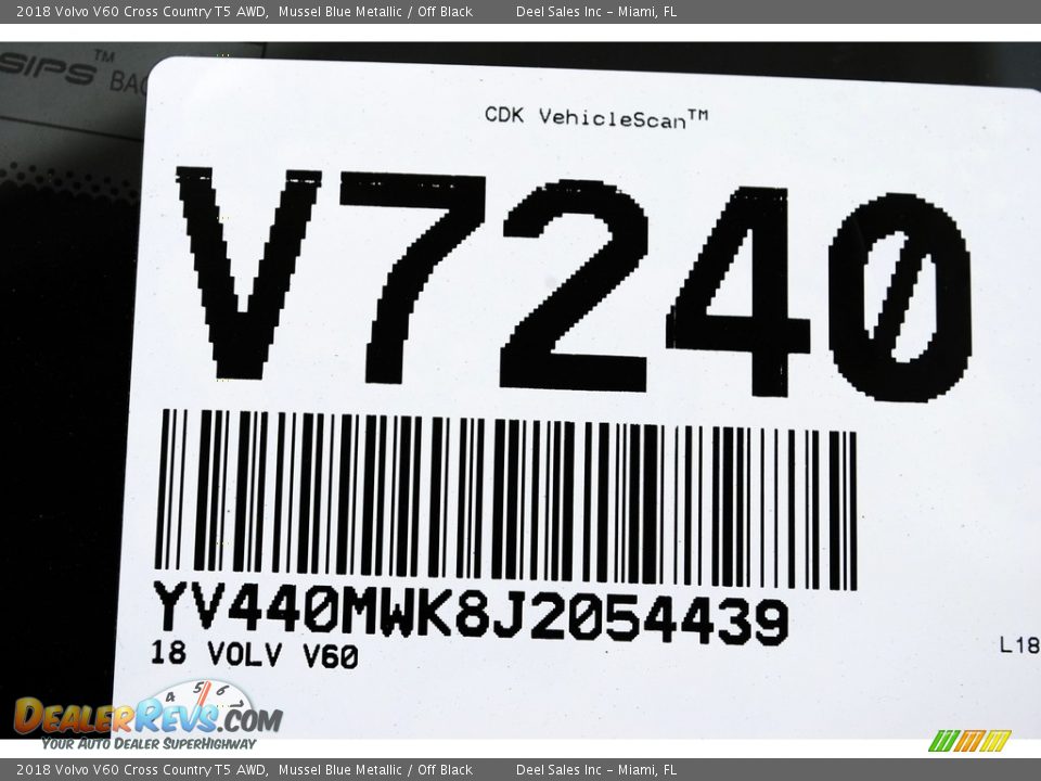 2018 Volvo V60 Cross Country T5 AWD Mussel Blue Metallic / Off Black Photo #20