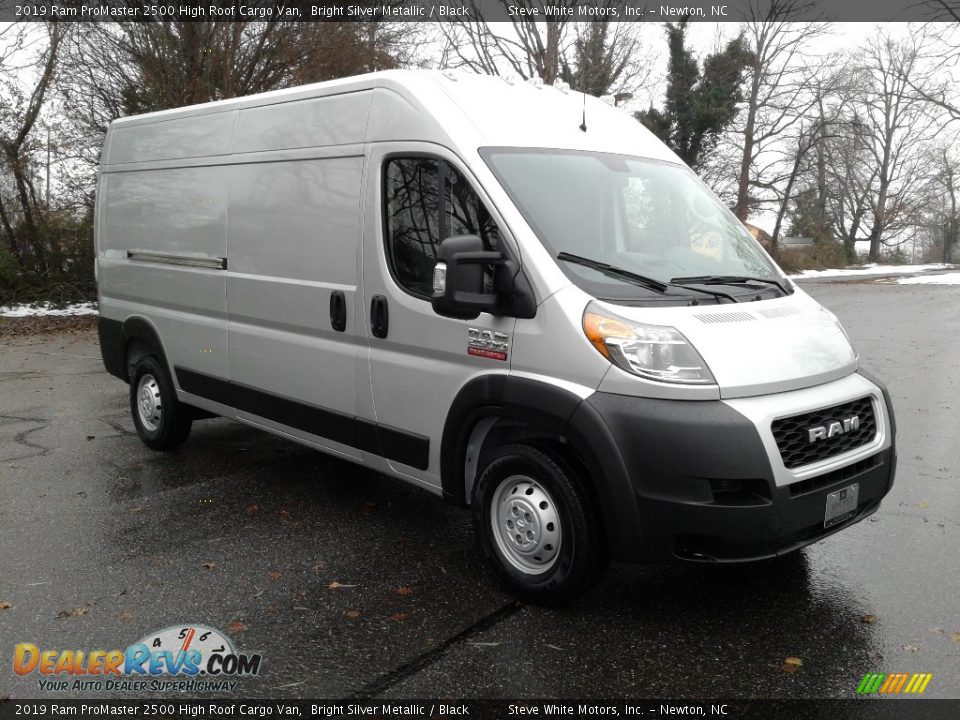Front 3/4 View of 2019 Ram ProMaster 2500 High Roof Cargo Van Photo #5