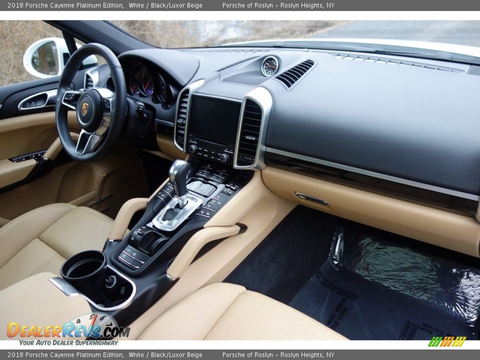 2018 Porsche Cayenne Platinum Edition White / Black/Luxor Beige Photo #16