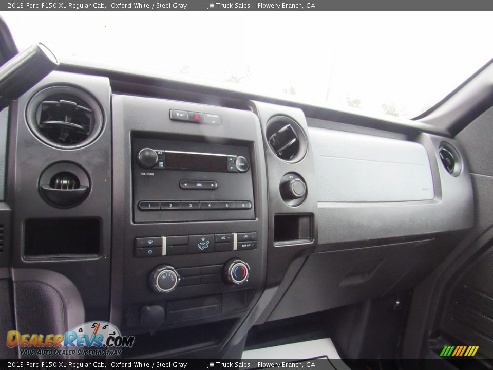2013 Ford F150 XL Regular Cab Oxford White / Steel Gray Photo #18