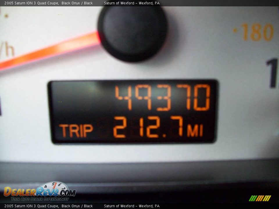 2005 Saturn ION 3 Quad Coupe Black Onyx / Black Photo #20