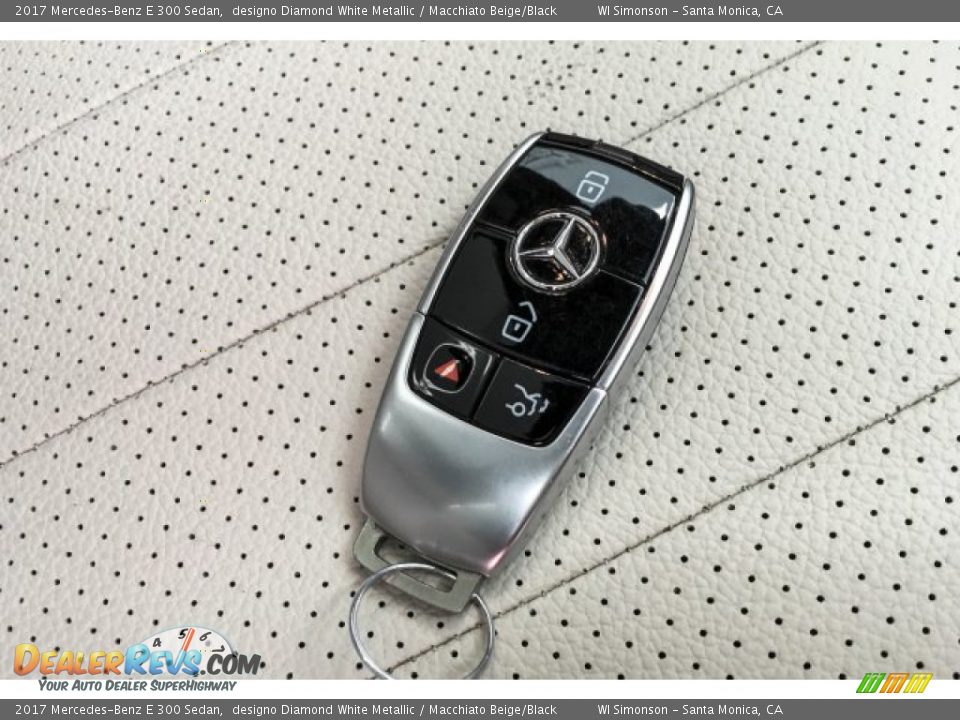 2017 Mercedes-Benz E 300 Sedan designo Diamond White Metallic / Macchiato Beige/Black Photo #11