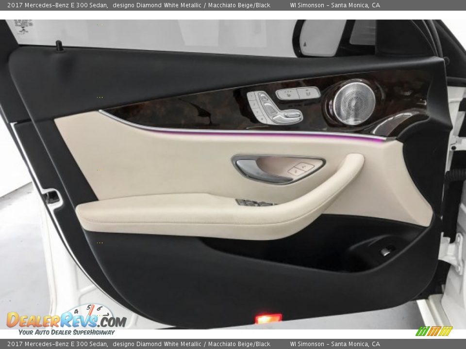 2017 Mercedes-Benz E 300 Sedan designo Diamond White Metallic / Macchiato Beige/Black Photo #26