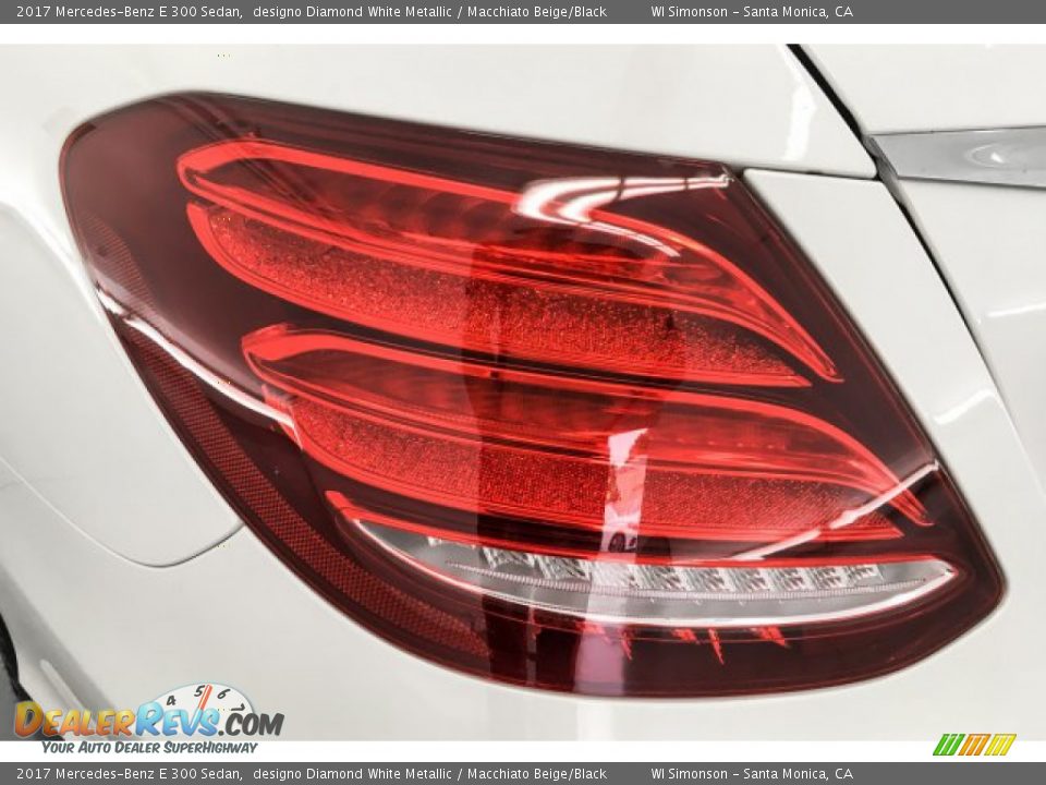 2017 Mercedes-Benz E 300 Sedan designo Diamond White Metallic / Macchiato Beige/Black Photo #27