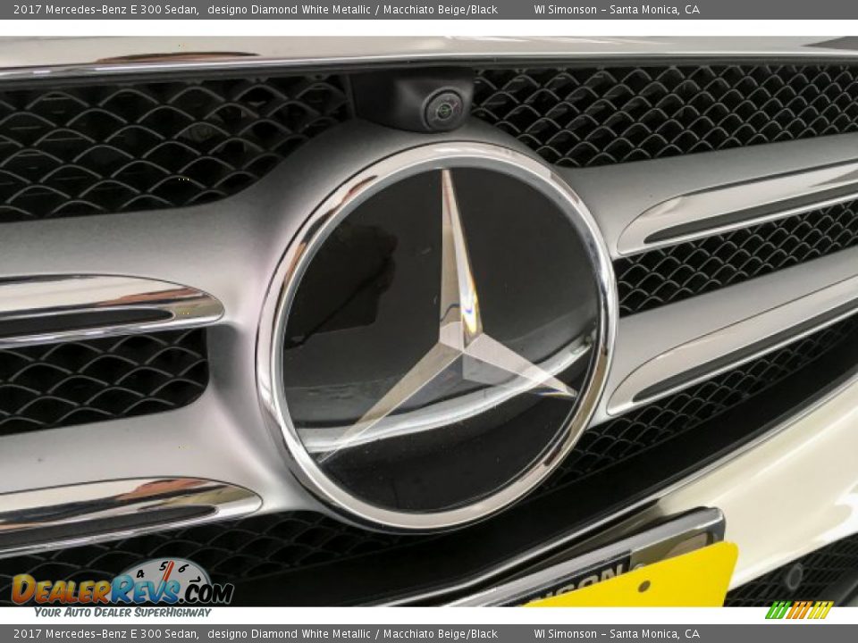 2017 Mercedes-Benz E 300 Sedan designo Diamond White Metallic / Macchiato Beige/Black Photo #34