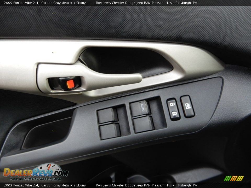 2009 Pontiac Vibe 2.4 Carbon Gray Metallic / Ebony Photo #15