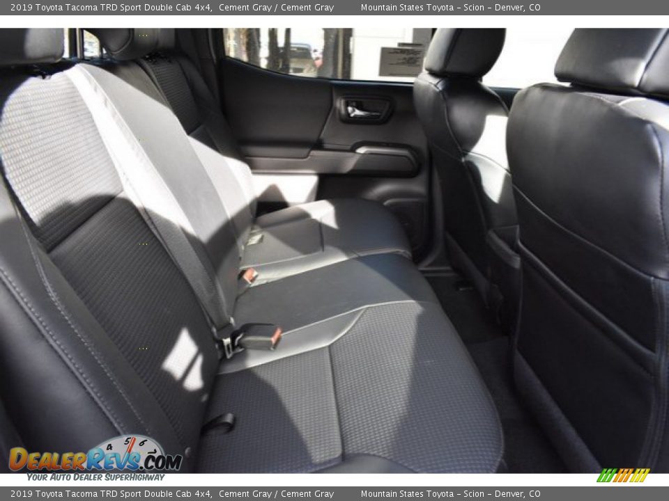2019 Toyota Tacoma TRD Sport Double Cab 4x4 Cement Gray / Cement Gray Photo #18