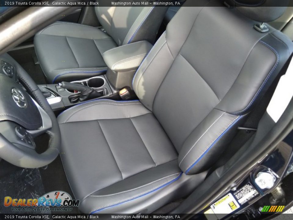 Front Seat of 2019 Toyota Corolla XSE Photo #16