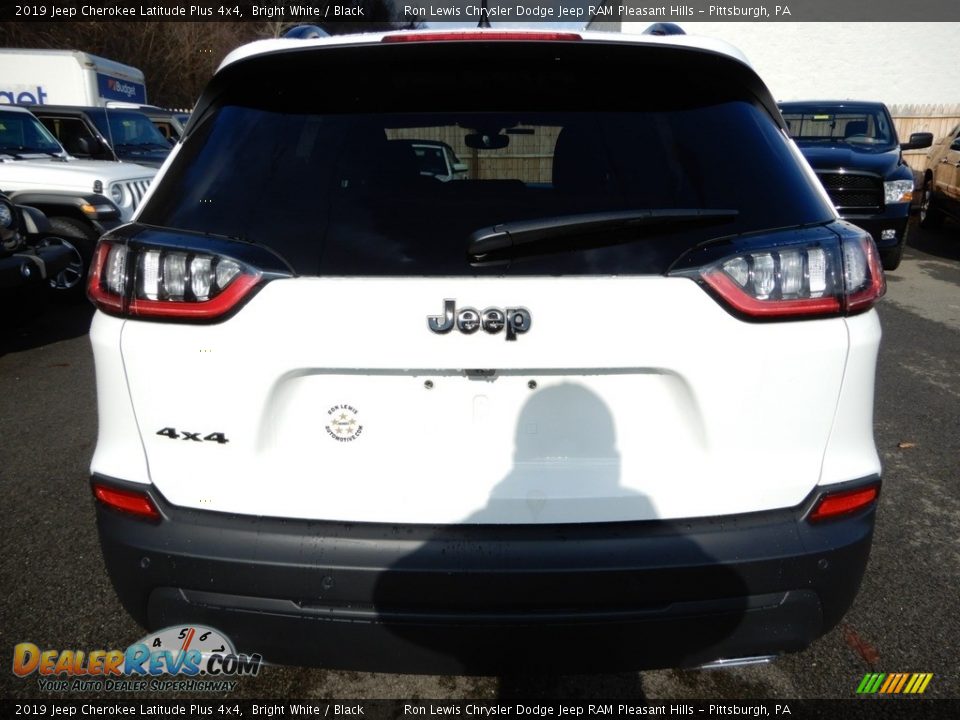 2019 Jeep Cherokee Latitude Plus 4x4 Bright White / Black Photo #4