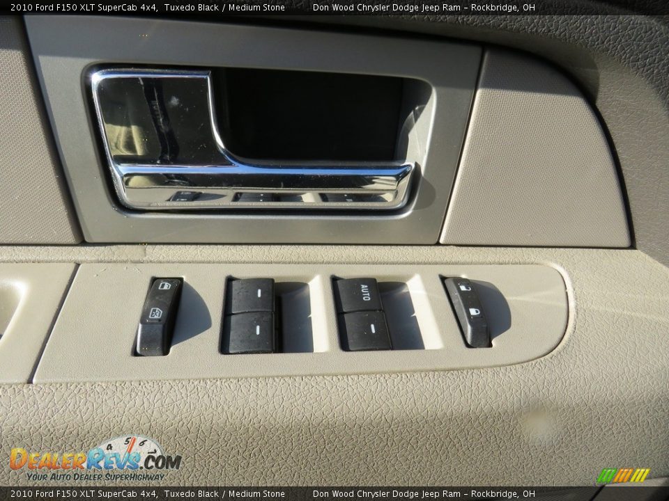 2010 Ford F150 XLT SuperCab 4x4 Tuxedo Black / Medium Stone Photo #32