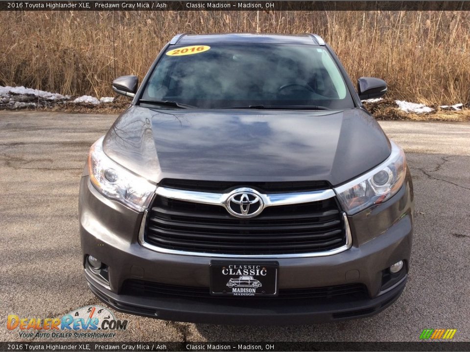2016 Toyota Highlander XLE Predawn Gray Mica / Ash Photo #2