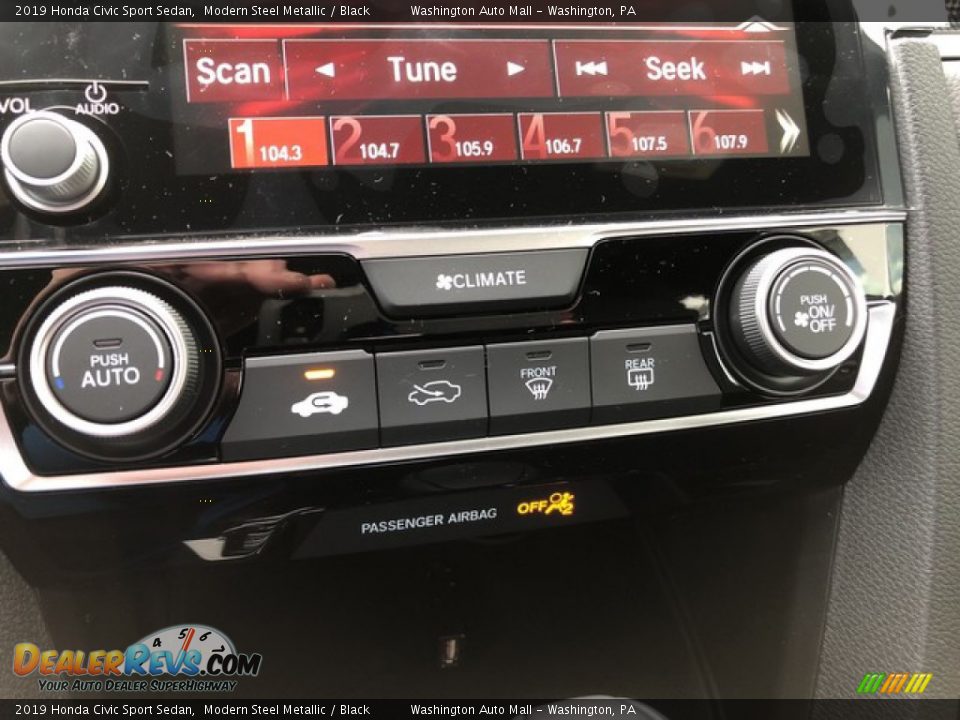 Controls of 2019 Honda Civic Sport Sedan Photo #19