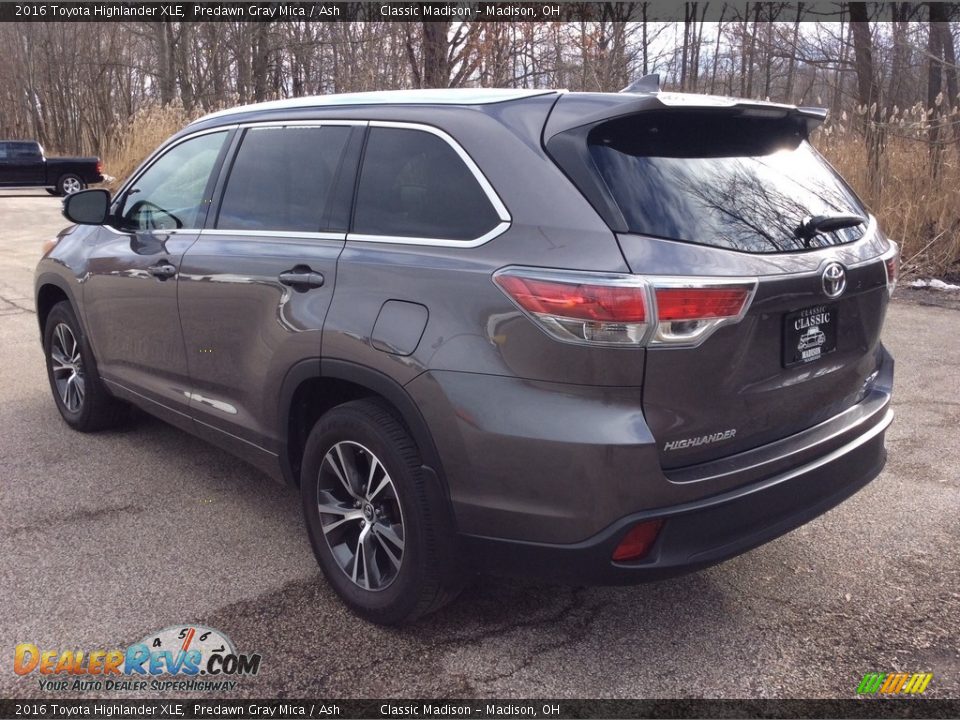 2016 Toyota Highlander XLE Predawn Gray Mica / Ash Photo #4