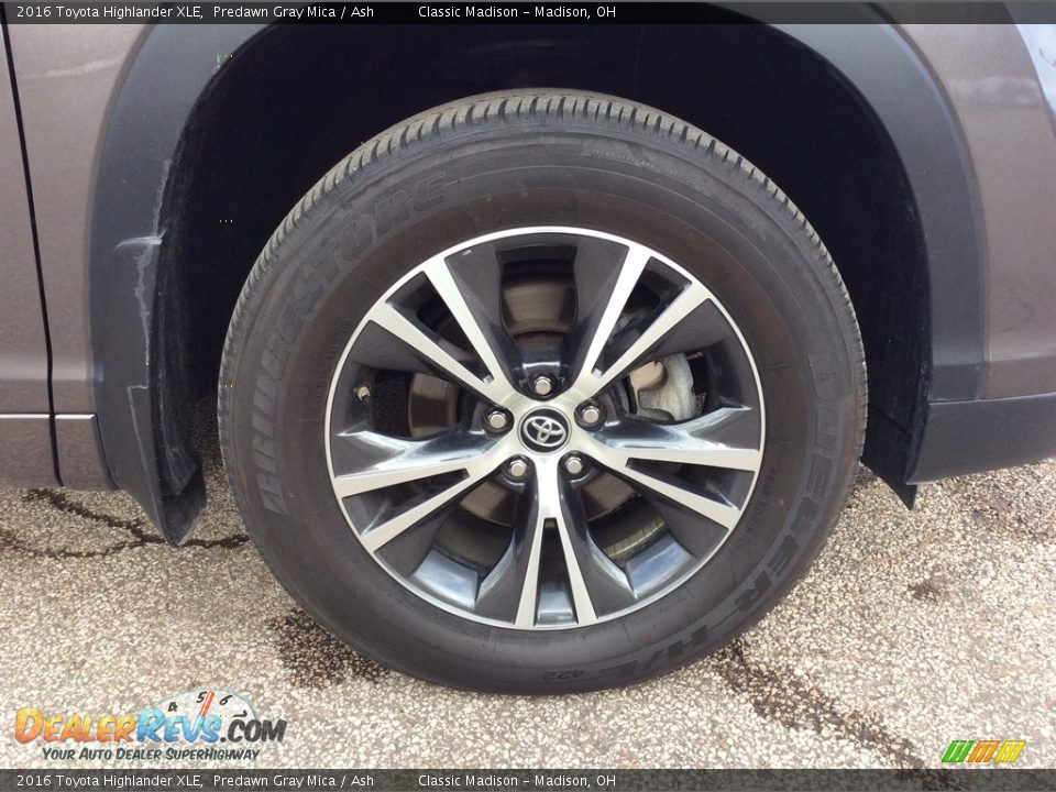 2016 Toyota Highlander XLE Predawn Gray Mica / Ash Photo #9