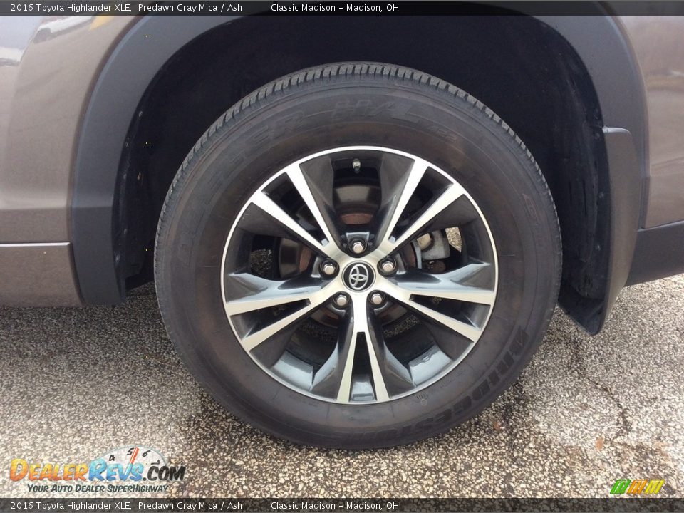 2016 Toyota Highlander XLE Predawn Gray Mica / Ash Photo #11