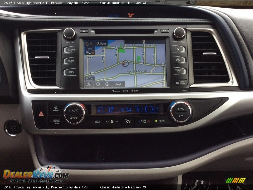 2016 Toyota Highlander XLE Predawn Gray Mica / Ash Photo #20