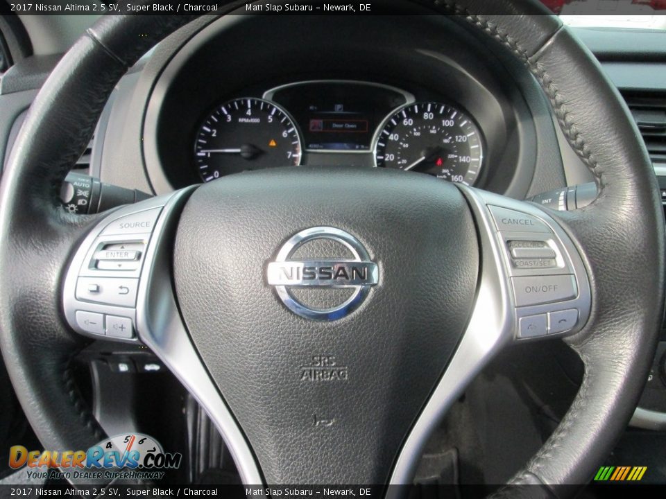 2017 Nissan Altima 2.5 SV Super Black / Charcoal Photo #11