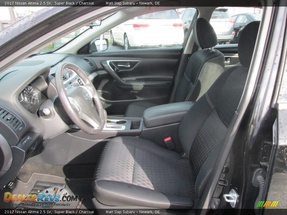 2017 Nissan Altima 2.5 SV Super Black / Charcoal Photo #13