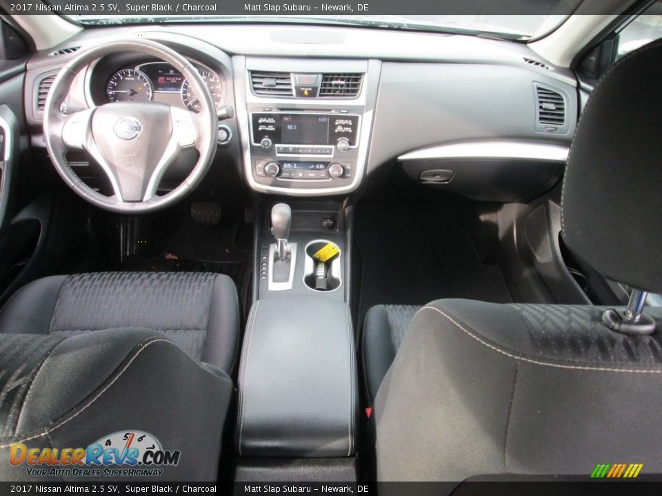 2017 Nissan Altima 2.5 SV Super Black / Charcoal Photo #24