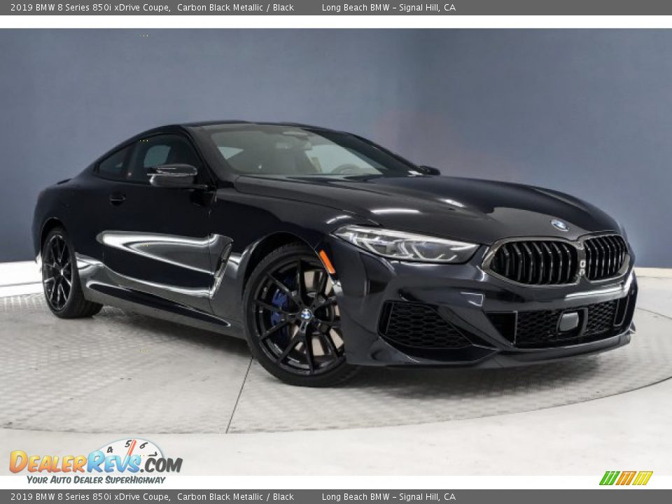 Front 3/4 View of 2019 BMW 8 Series 850i xDrive Coupe Photo #12
